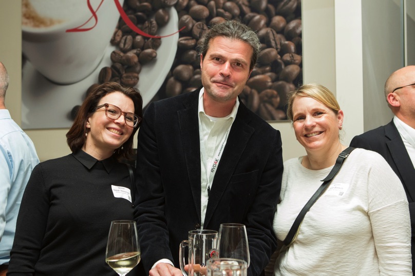 /images/slider-imgs-xs/141_Foto Loeffler_Weconact.jpg